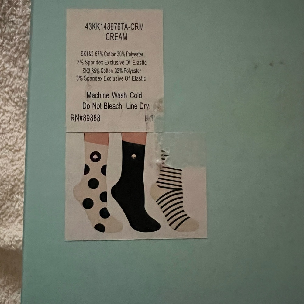 ✅Kate Spade socks. - Picture 2 of 2